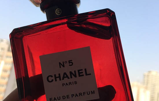 香奈儿限量版香水是什么味道 红色是CHANEL的灵魂色彩
