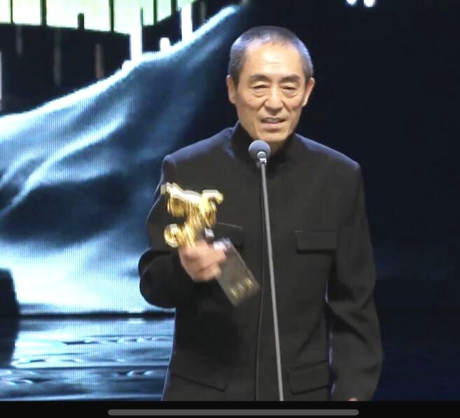 张艺谋斩获第55届金马奖最佳导演，首提便获奖！