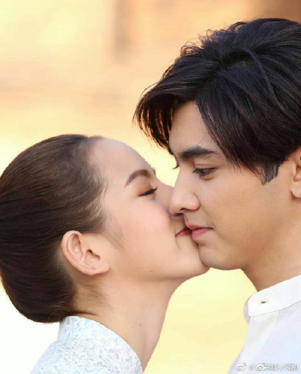 泰国文化部禁止拍摄吻戏 以防止新冠病毒传播